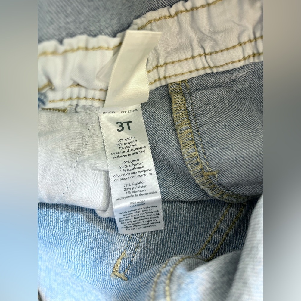 OshKosh B'gosh Blue Short Overalls with Butterfly Embroidery | Girls 3T - Picture 4 of 5